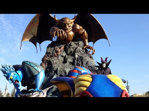 Disneyland Paris – The Maleficent Disney Villains Promenade – Halloween 2014 – HD Video